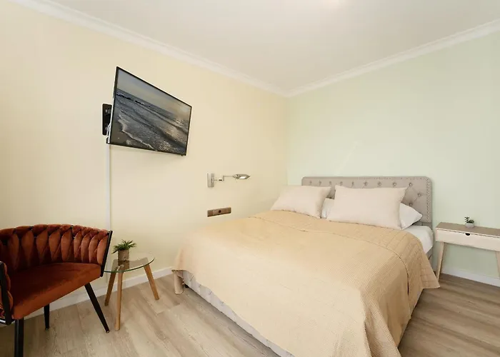 An Der Waldkapelle 26 Waterfront 11